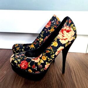 Glaze - Flowered Platform Heels